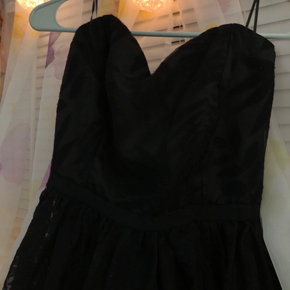 Guess Los Angeles Strapless Black Flower Dress - Picture 4 of 11